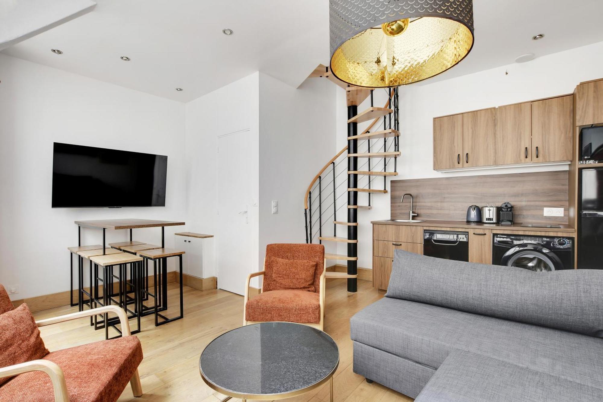 Pick A Flat's In Montmartre - Rue Des Parijs