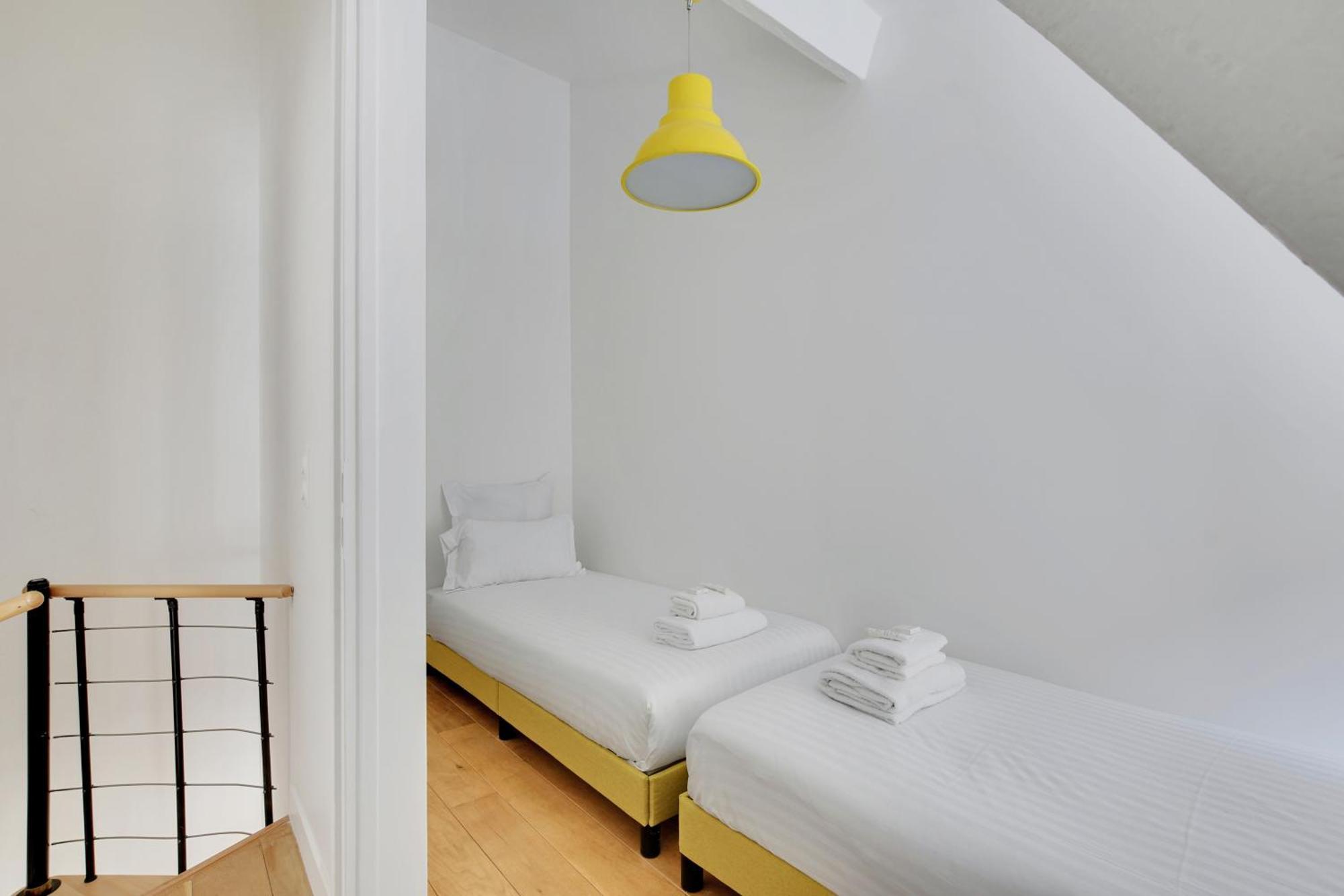 Pick A Flat's In Montmartre - Rue Des Parijs
