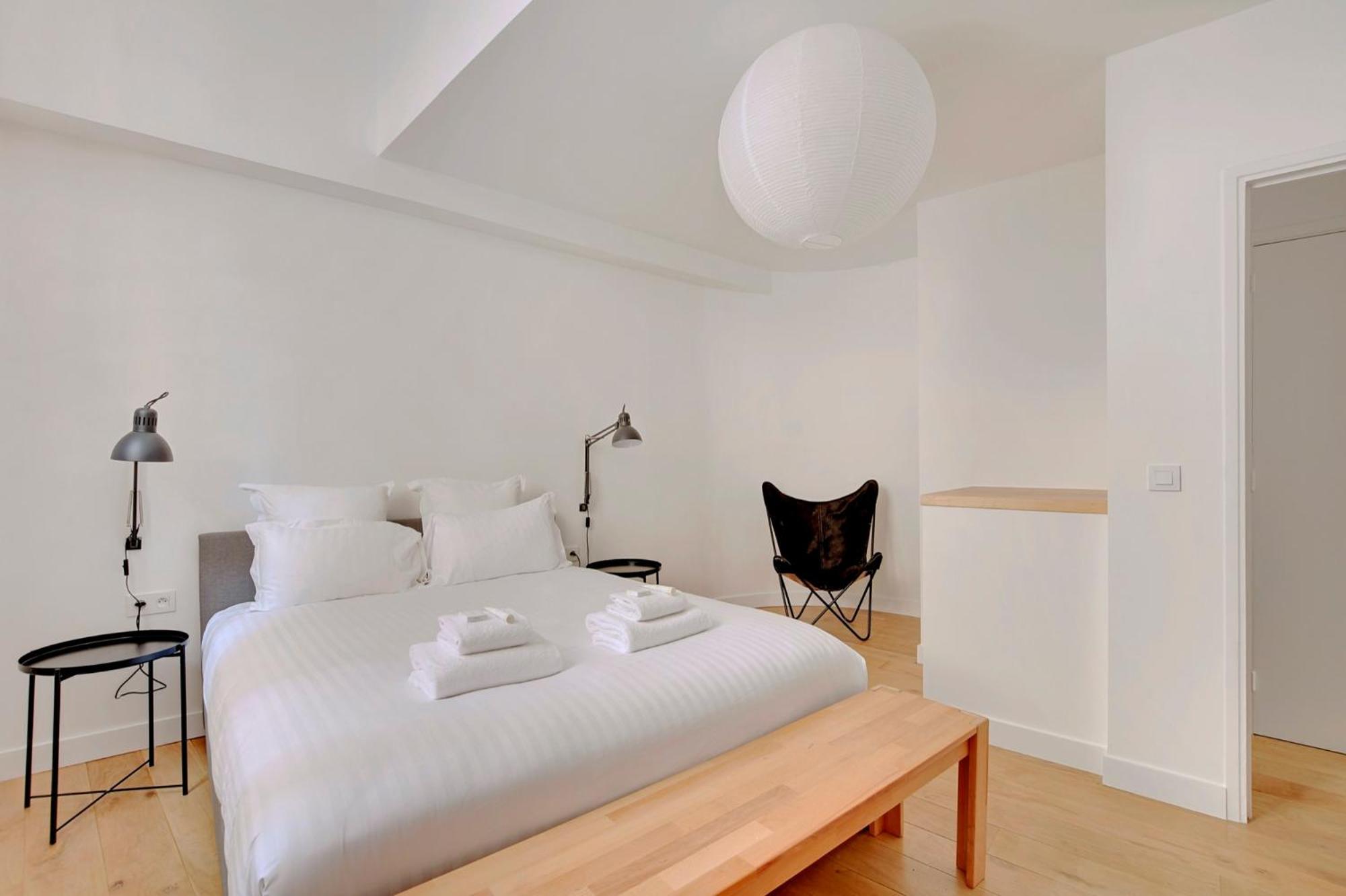 Pick A Flat's In Montmartre - Rue Des Parijs